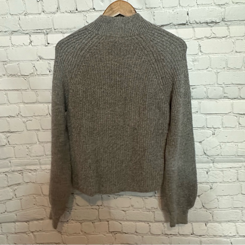 Ecot Gray Patterned Cropped Sweater - image 2